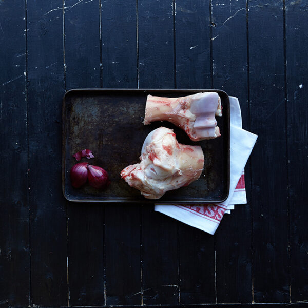 Pasturefed beef stock bones Garlic Wood